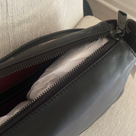 Etienne Aigner leather shoulder bag - Picture 4 of 16